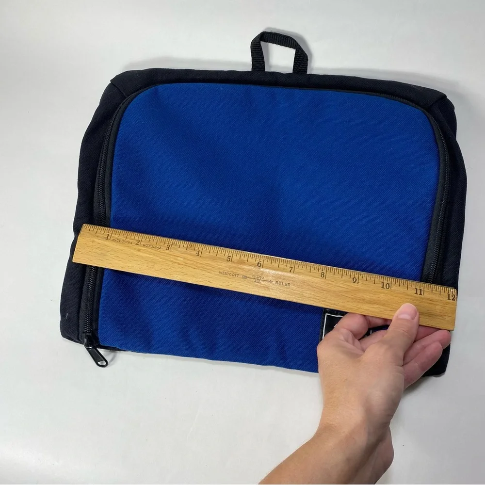 REI Multipurpose Toiletry Utility Pouch Hanging Travel Cube Pouch